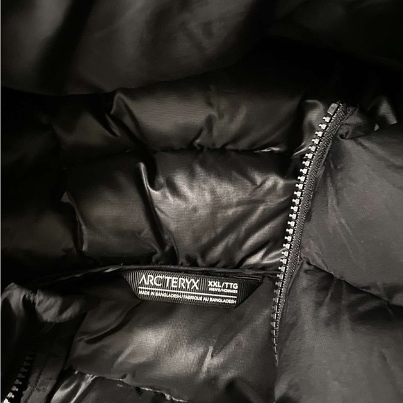Black Men’s Arc’teryx Piedmont Coat - Picture 3 of 5